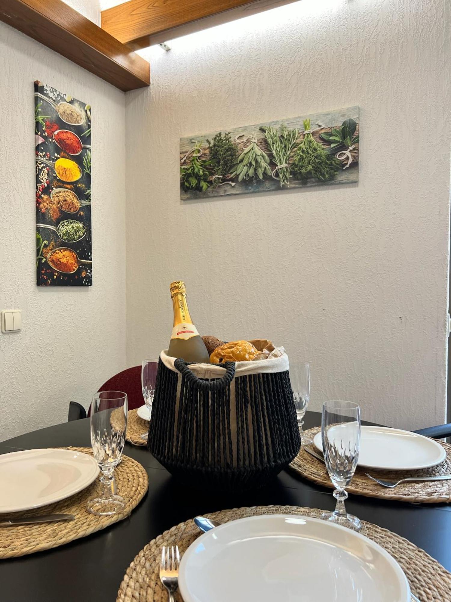 Barrierefreies Ferienhaus Mit Garten Bei Koeln ヒュルト エクステリア 写真