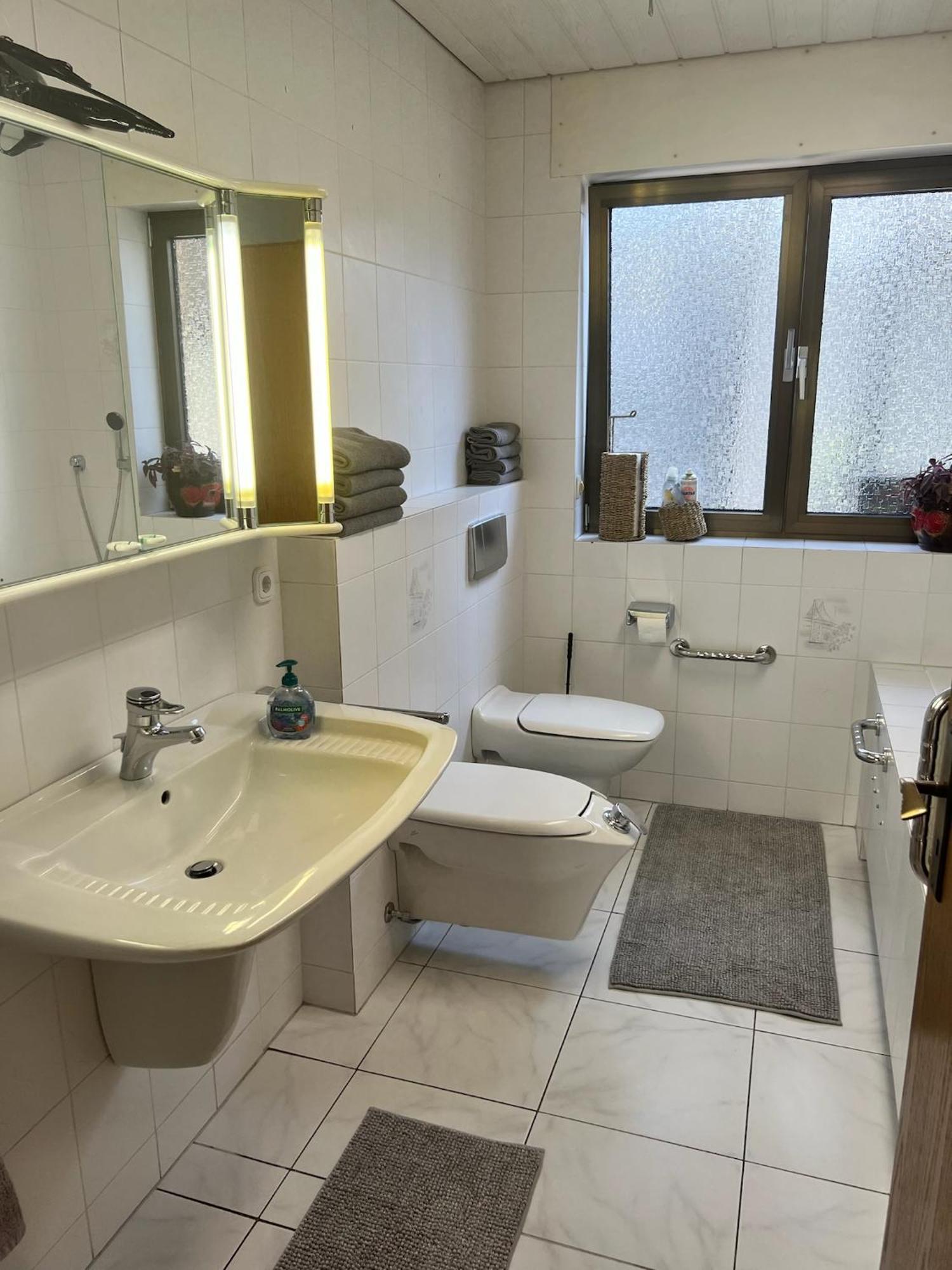 Barrierefreies Ferienhaus Mit Garten Bei Koeln ヒュルト エクステリア 写真